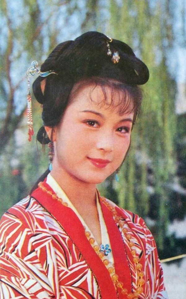 《红楼梦》：史湘云和薛宝钗的友情分裂