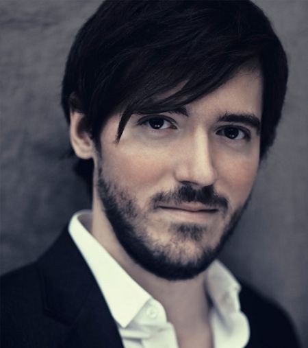 英国伦敦收藏家Eugenio Re Rebaudengo，26岁