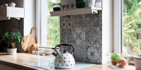 自然与手工艺的结合（Natural and Handcrafted Materials）