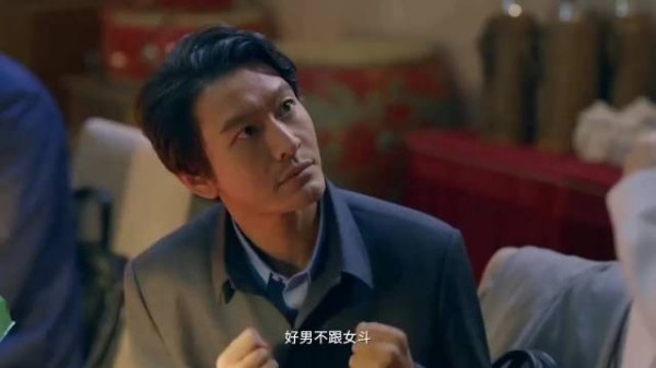 赵丽颖登语文课本封面演绎时代精神