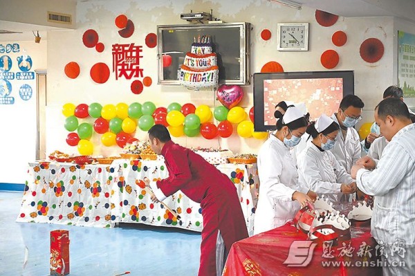 投壶游戏。全媒体记者杨梦蝶 摄