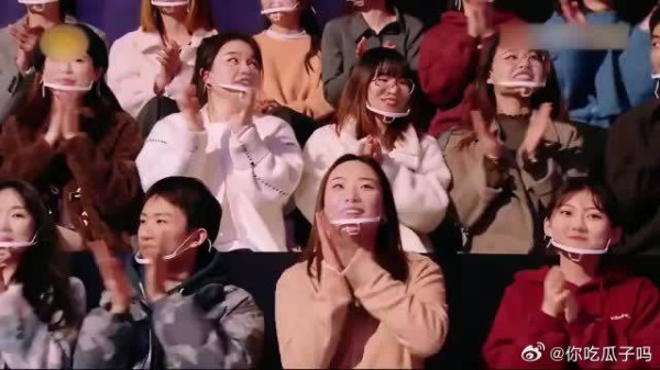 湖南潮服睡衣走秀,范世琦一身豹纹亮相,简直帅到爆