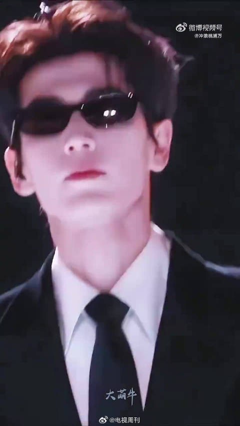 高旭见面会直面身高提问,肯定回复182,底气爆棚!