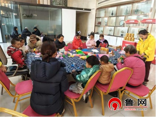 德州天衢新区长河街道泰和社区开展“指尖生趣，彩泥传情”亲子主题活动