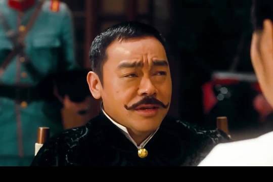 刘青云化身民国大帅，扮猪吃老虎骗坦克骗枪支弹药