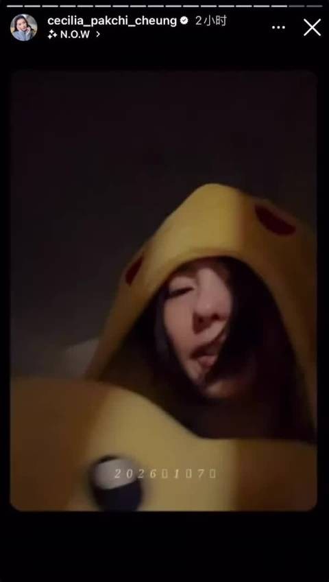 张柏芝素颜与子互道早安，小儿子甜声示爱