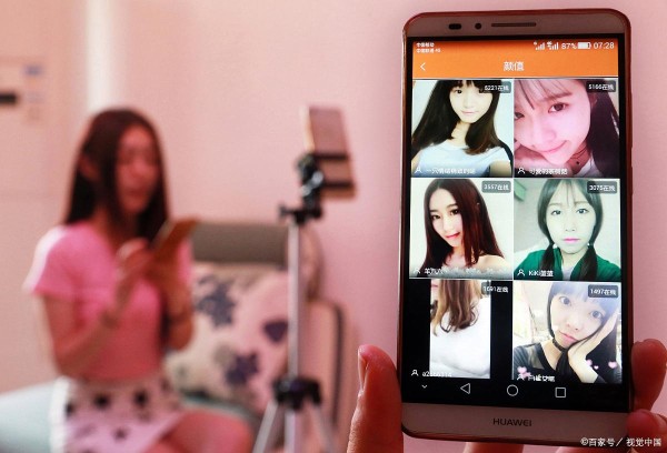 从擦边到露骨：为何那么多直播自愿露骨