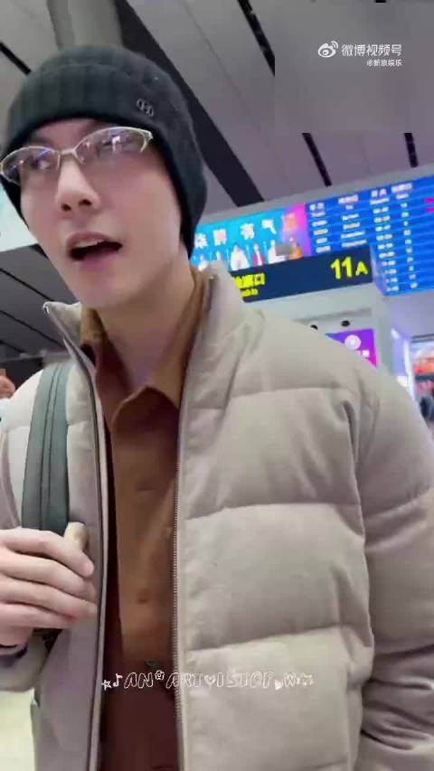 陈伟霆听闻粉丝12点上班惊呆,反应逗趣