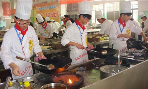 非常简单的家庭做法~鱼香茄子煲