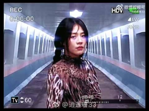 马思纯视频展现健康活力与内源性快乐