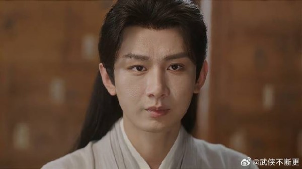 李莲花四处宣扬医术 果然引起皇上注意，立马召他进宫