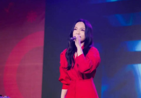 徐佳莹方回应三胎传闻!曾留言好友晒娃动态:我要再生一个