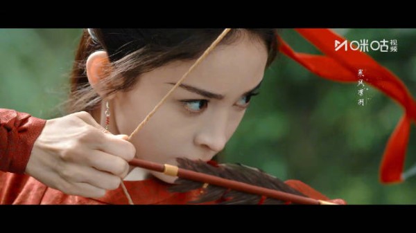 陆江来悬崖采茶遇险,荣善宝射蛇救敌