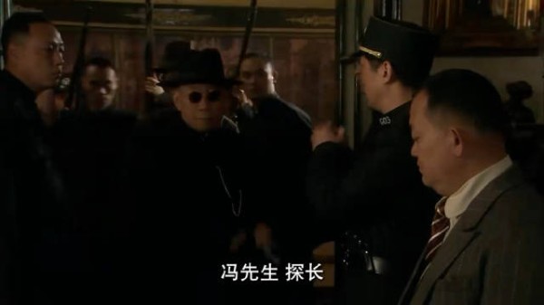 新上海滩： 鸿门宴被许文强拆穿，冯敬尧还到场救人，强哥名声打响