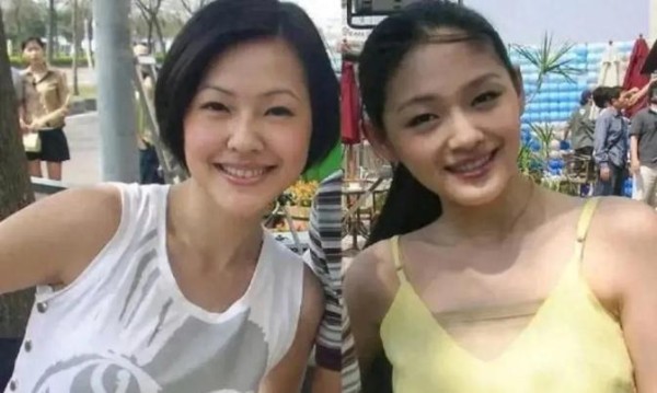 大S巅峰时的20张照片，何润东称赞她，她却自嘲不上镜不如周迅