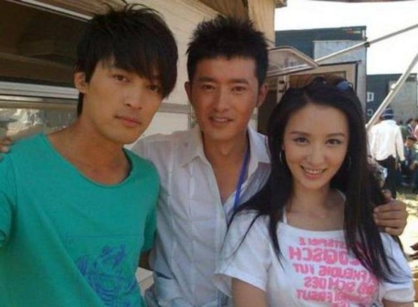 娱乐圈的珍贵合照！看完心里酸酸的，网友：这些人再也回不到当初