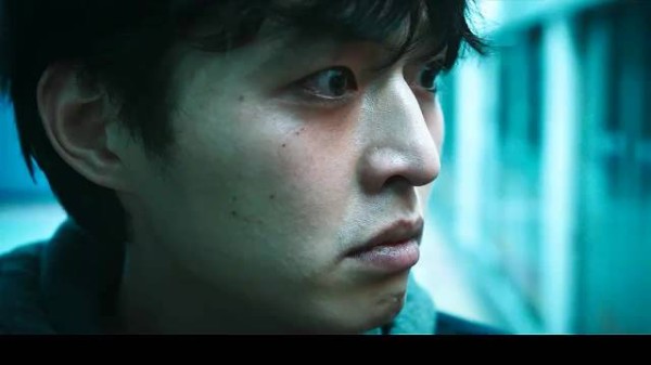 《诡异列车》一口气看完一整部恐怖片!