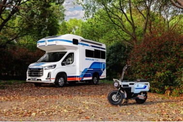 VAN在一起，乐趣无限！“全球首款超混大轻客”上汽大通新途远界震撼上市，可改装、可房车