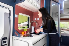 VAN在一起，乐趣无限！“全球首款超混大轻客”上汽大通新途远界震撼上市，可改装、可房车