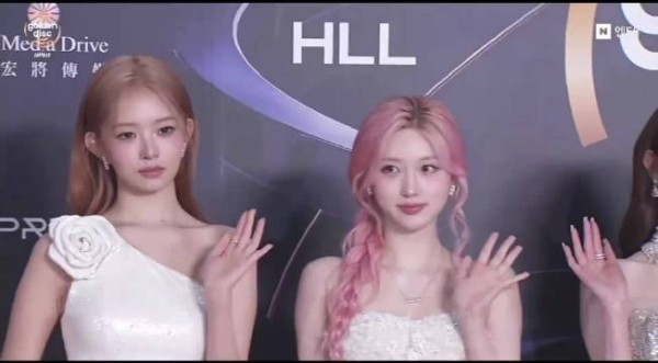 给我芙一套礼服 足以美翻全场!