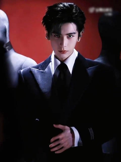 张凌赫跨年变装视频,点赞破1000万!2026开年国民度路人缘好到爆棚!