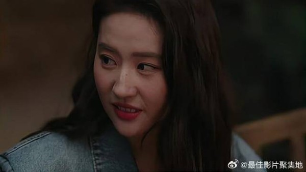 谢之遥为红豆接风,阿婶们立马催婚,场面太温馨