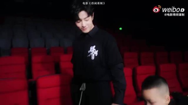 先辈扛黑暗让生路，得闲谨制从躲藏到反抗