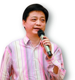 崔永元宁做纪录片行业里蜡烛 不愿做娱乐圈里吊灯