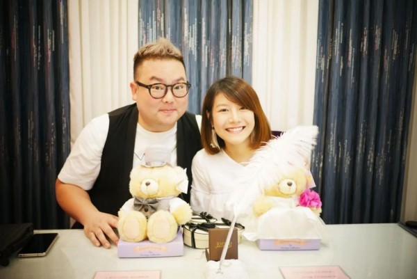 香港星二代男星无预警宣布离婚，为爱甘当“家庭主夫”，曾与汤唯演夫妻