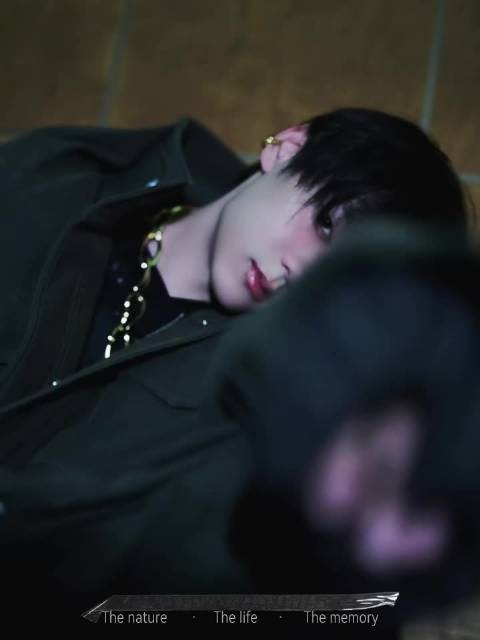 这造型又狠狠帅到我了啊啊 田栩宁这脸完全OK