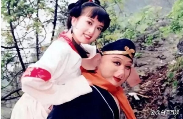 揭秘！当明星不拍戏时，他们都在做什么？看看真实的演员生活！