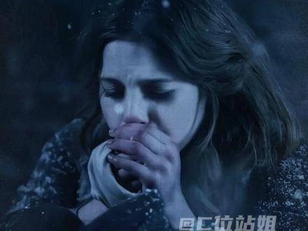 被精心粉饰的童话,终究只是丑陋现实披上的一层薄纱