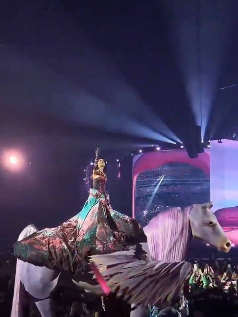 能看懂的人笑了 看不懂的人怒了 好坏暂不评价，确实震撼，大家一起来欣赏下