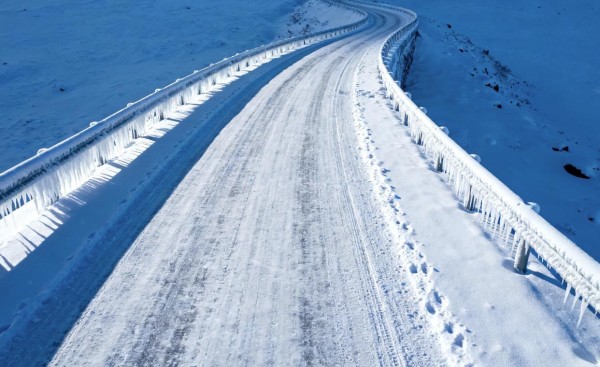 你的车，才是这个冬天最温暖的旅伴：2026年冰雪自驾全攻略