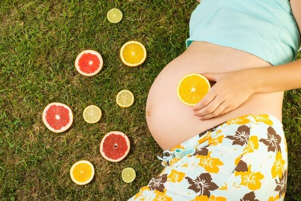 怀孕期间应该怎么保健呢