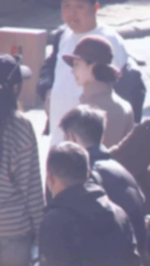 刘诗诗《千里江山图》凌汶路透，好温柔的姐姐