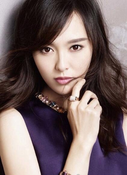 网曝唐嫣八卦盘点 整容/脾气差(黑料太多但无一是真)