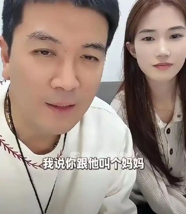 杨子曝黄圣依心中仍有他，小儿子揭露母亲的秘密任务 ：监督爸爸