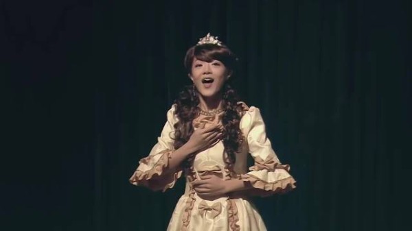 建议反复观看！唐悠悠走错片场后的临场反应，笑不活了