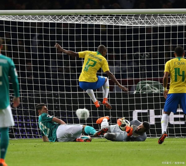 足坛趣闻：世界杯上的搞笑时刻