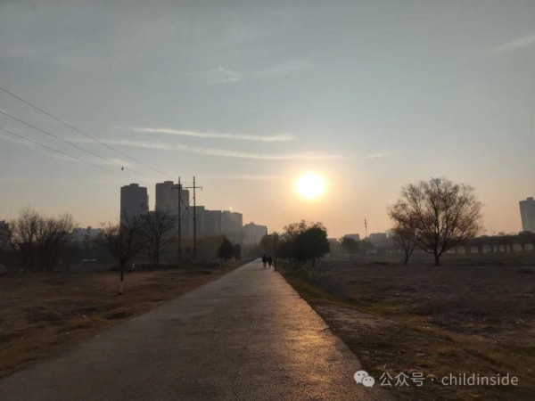 当我们谈生命教育时，没有鸡血和喊口号，而是身心健康、目标和意义