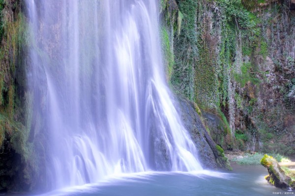 王朔说：所有的爽都是瞬间的东西，人类真实的快乐是恒久的努力