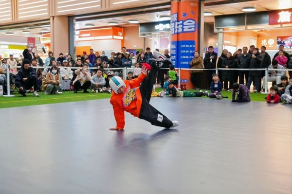 “舞动冬日” 2025年北京街舞联赛收官战举行