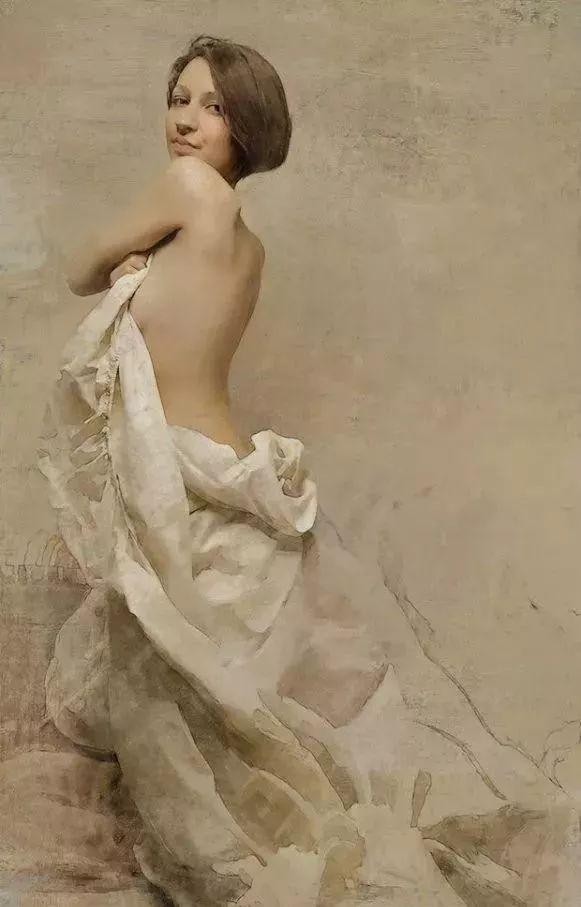 动态艺术与静态艺术的对比和融合