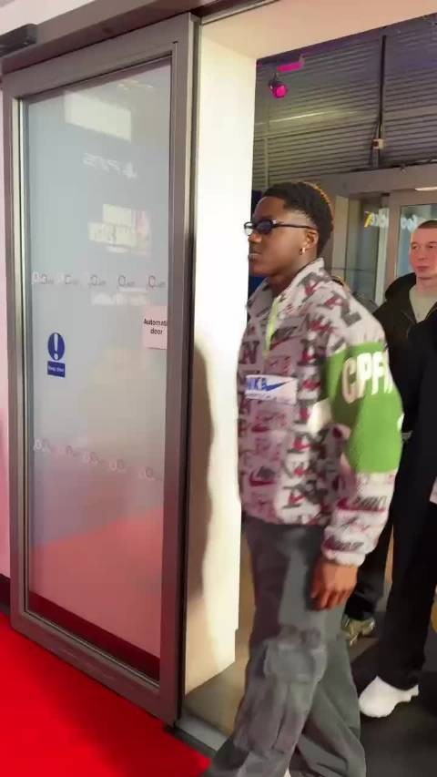 梅努参加2026NBA伦敦行活动