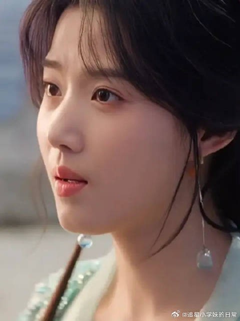 明意说的每一句话，好像都在纪伯宰雷区上蹦迪