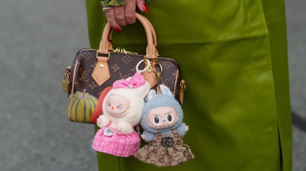 中国潮玩Labubu将影视化 索尼影业拿下改编权‌