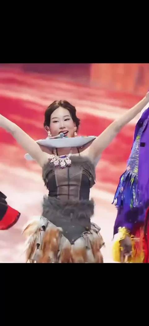 沈佳润《美美Sunday》，造型用心，所以接到某大牌饮料广告