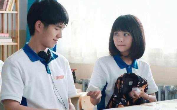 娱乐圈有很多这样的绯闻情侣，因拍戏结缘