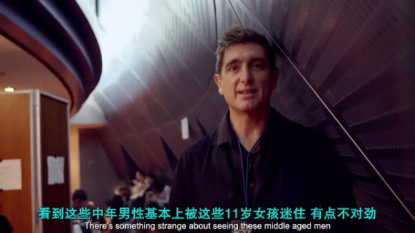 探访日本备受争议的“低龄偶像”亚文化！